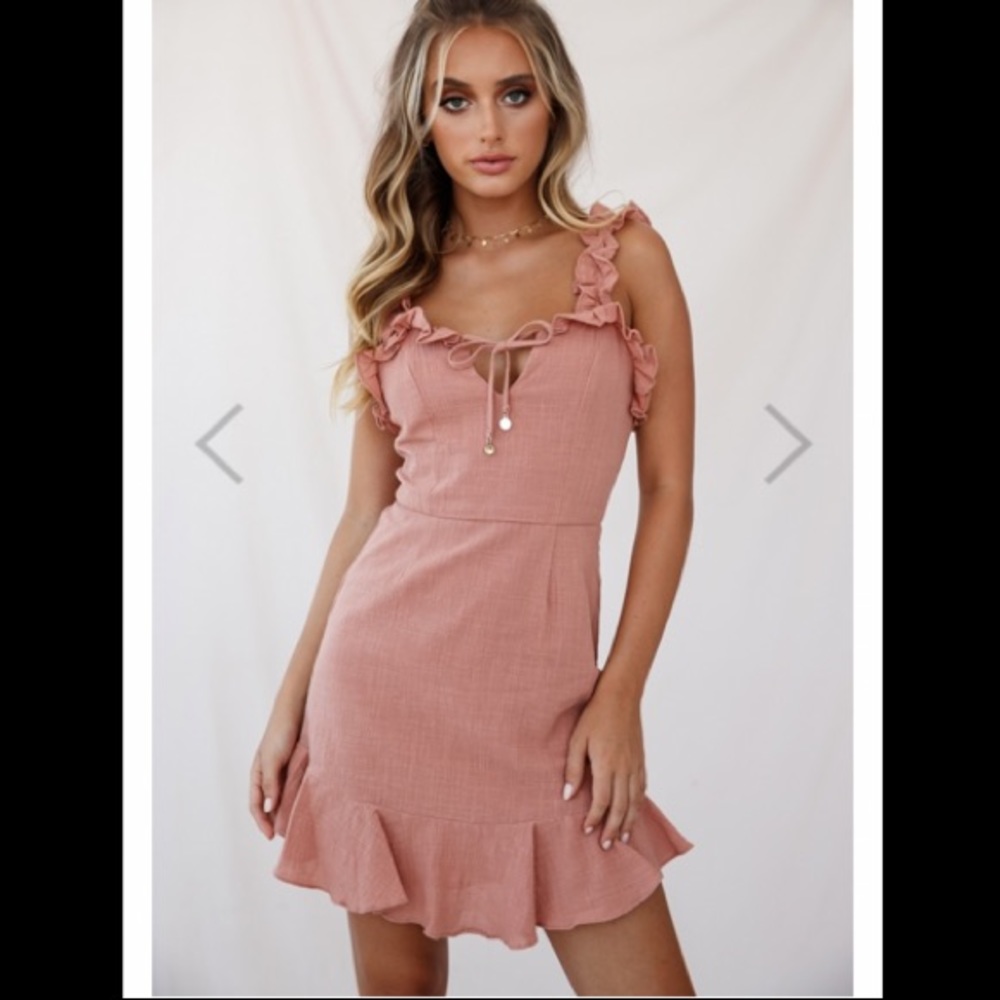 Selfie Leslie Dress